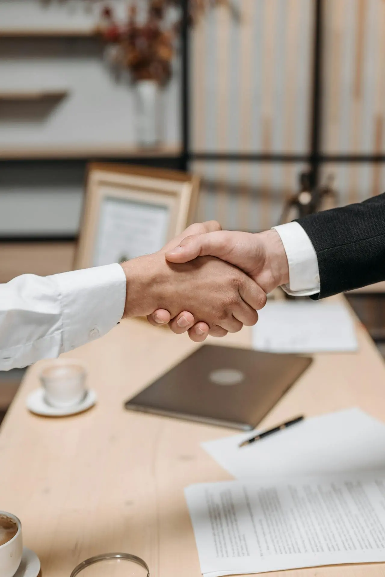 Handshake photo